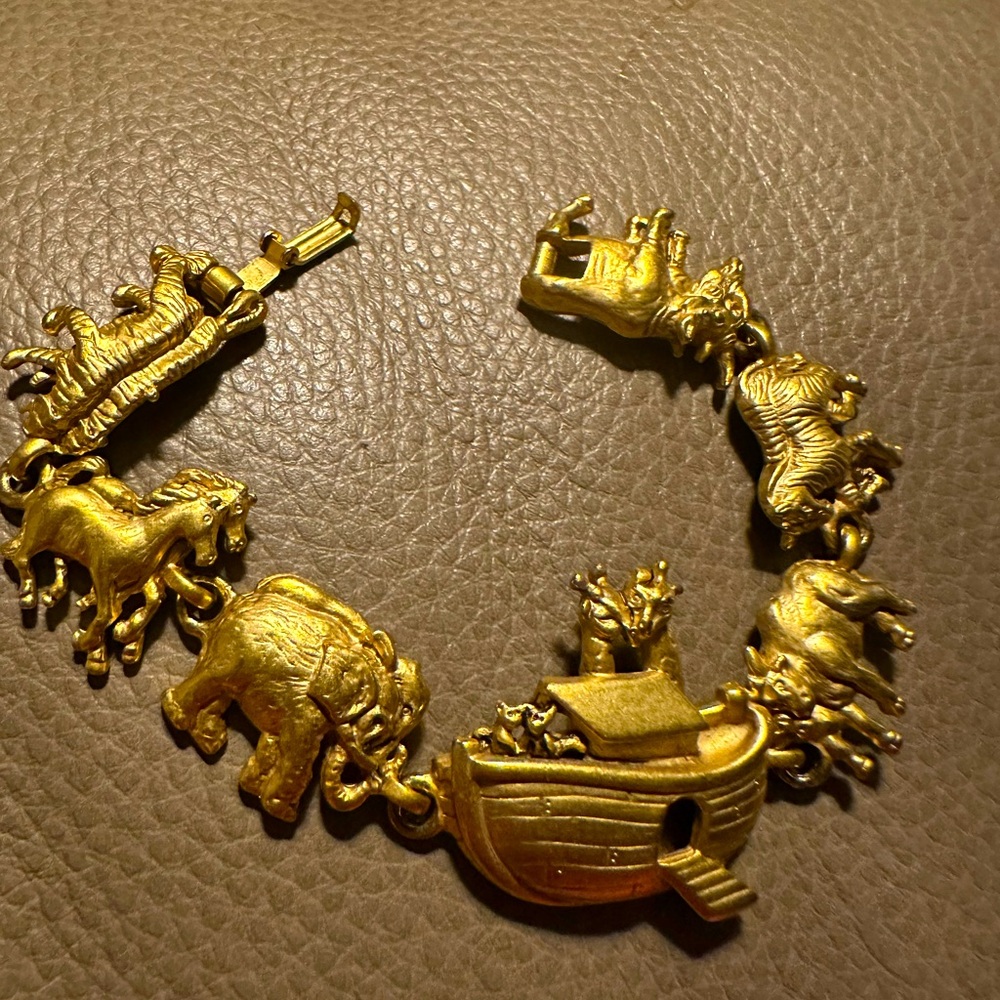 Noah’s Ark bracelet